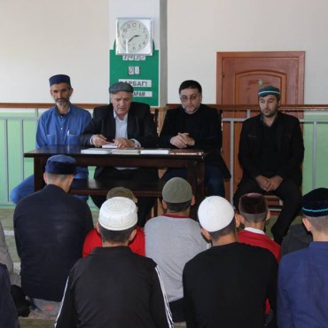 Представители  Дагкомрелигии посетили исламские религиозные учреждения